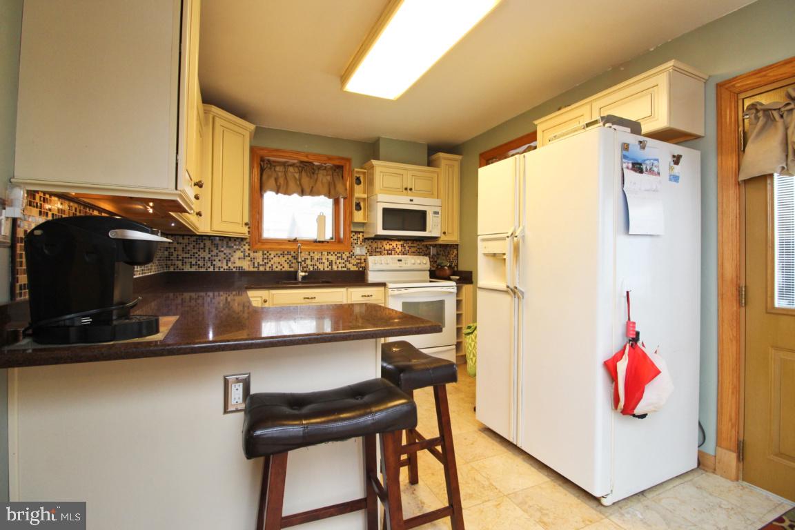 3726 Chestnut Road Baltimore, MD 21220 - Photo 11 of 43