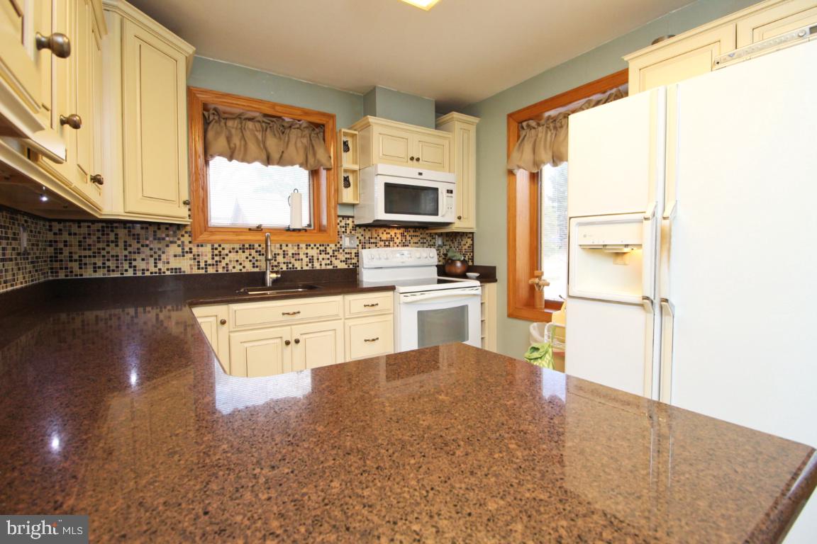 3726 Chestnut Road Baltimore, MD 21220 - Photo 13 of 43