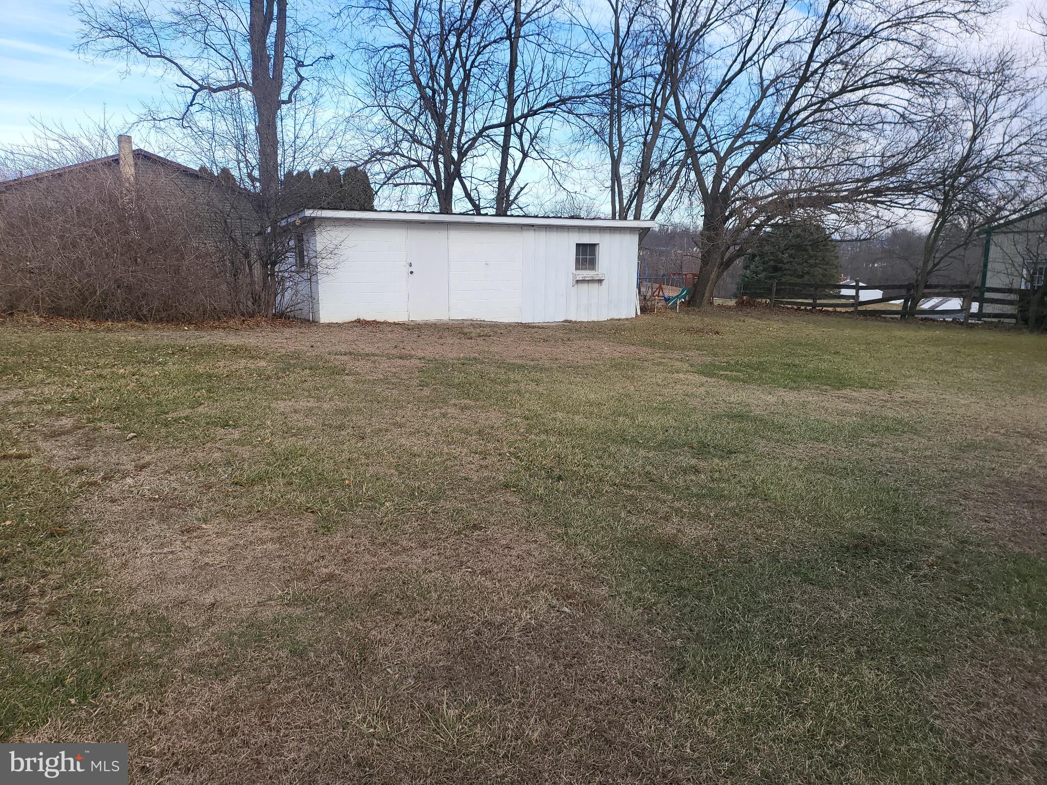 161 Oakhill Road Carlisle, PA 17015 - Photo 16 of 25 a view of a yard with a house
