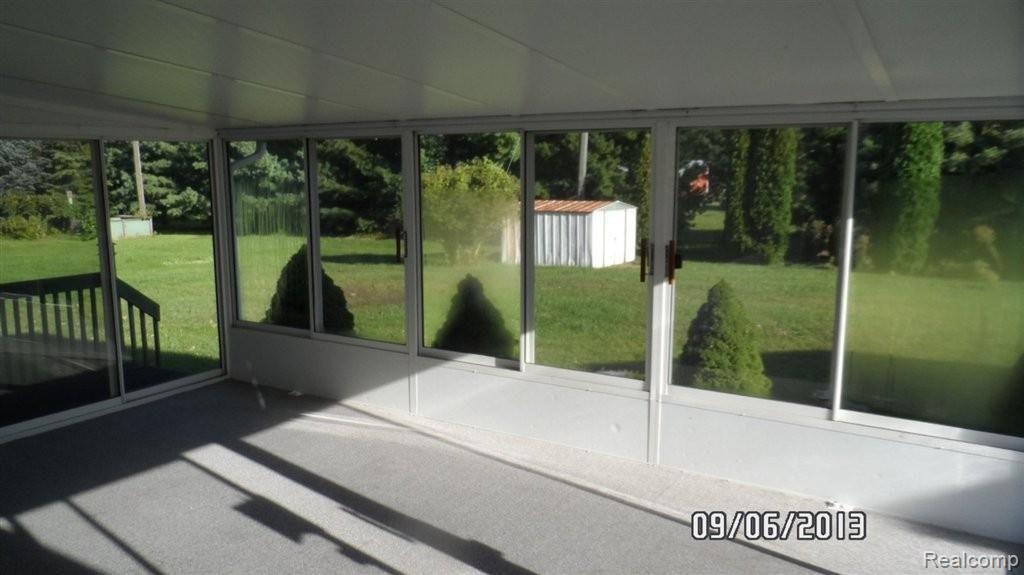 47450 Harris Road Belleville, MI 48111 - Photo 12 of 15 SAM_6696.JPG