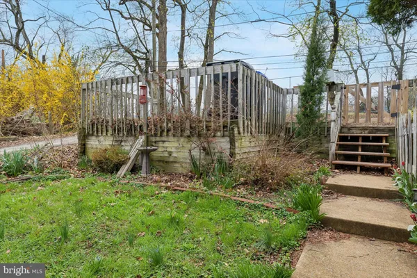 $300,000 | 25 Woodbine Avenue, Paoli, PA 19301