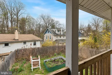 $300,000 | 25 Woodbine Avenue, Paoli, PA 19301