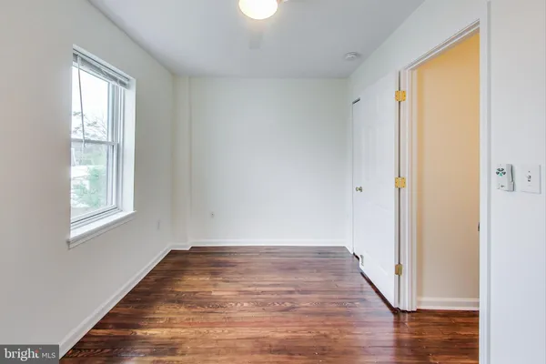 $2,345 | 1749 L Street Northeast, Washington, DC 20002