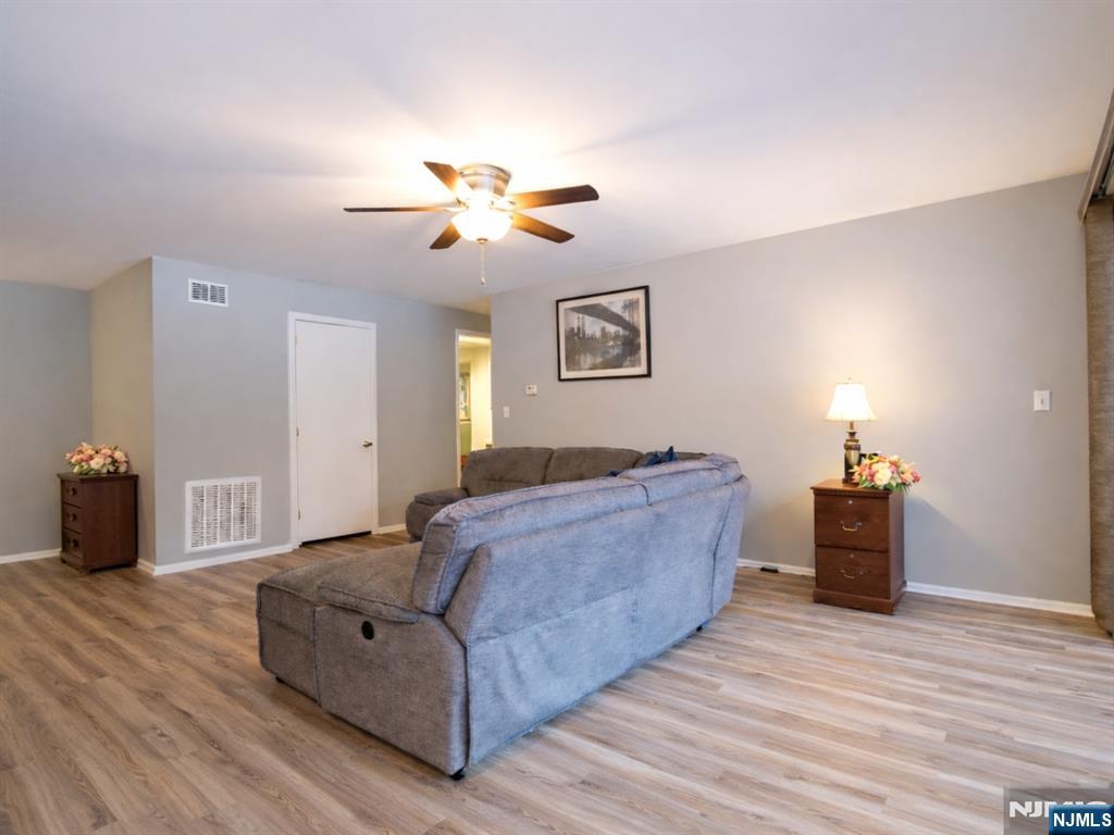 2111 Hilltop Road Mahwah, NJ 07430 - Photo 11 of 18