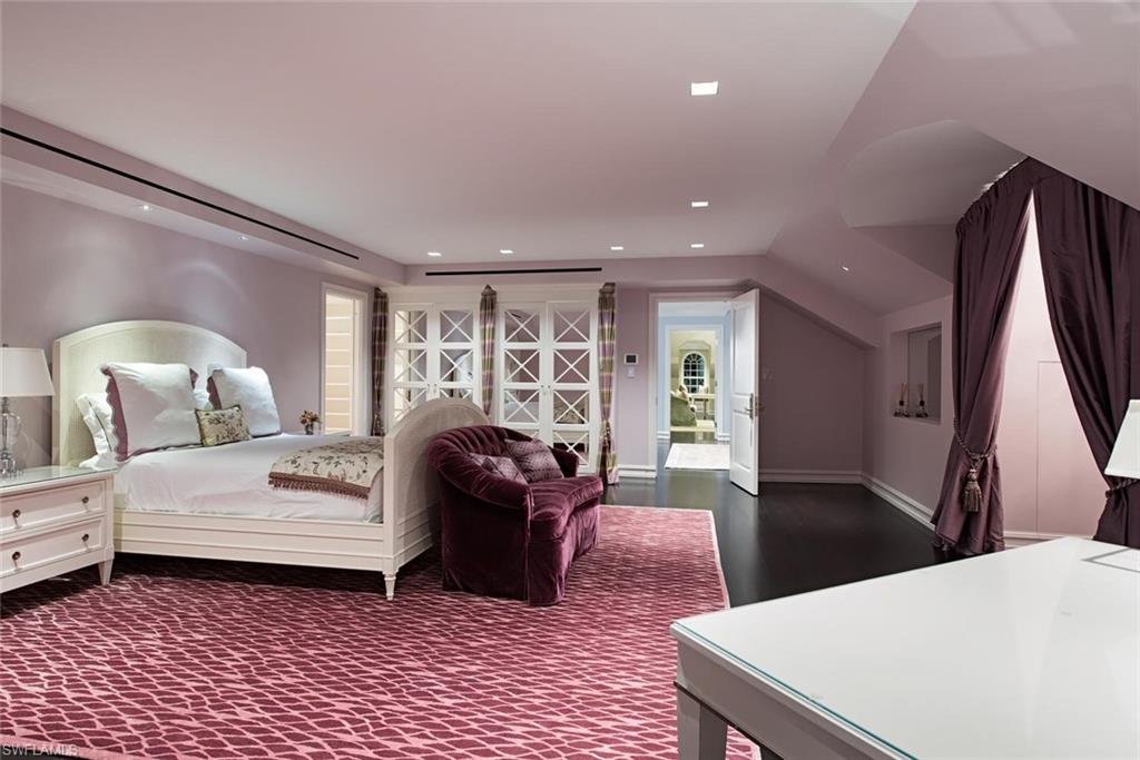 2500 Gordon Drive Naples, FL 34102 - Photo 9 of 25 a living room with furniture