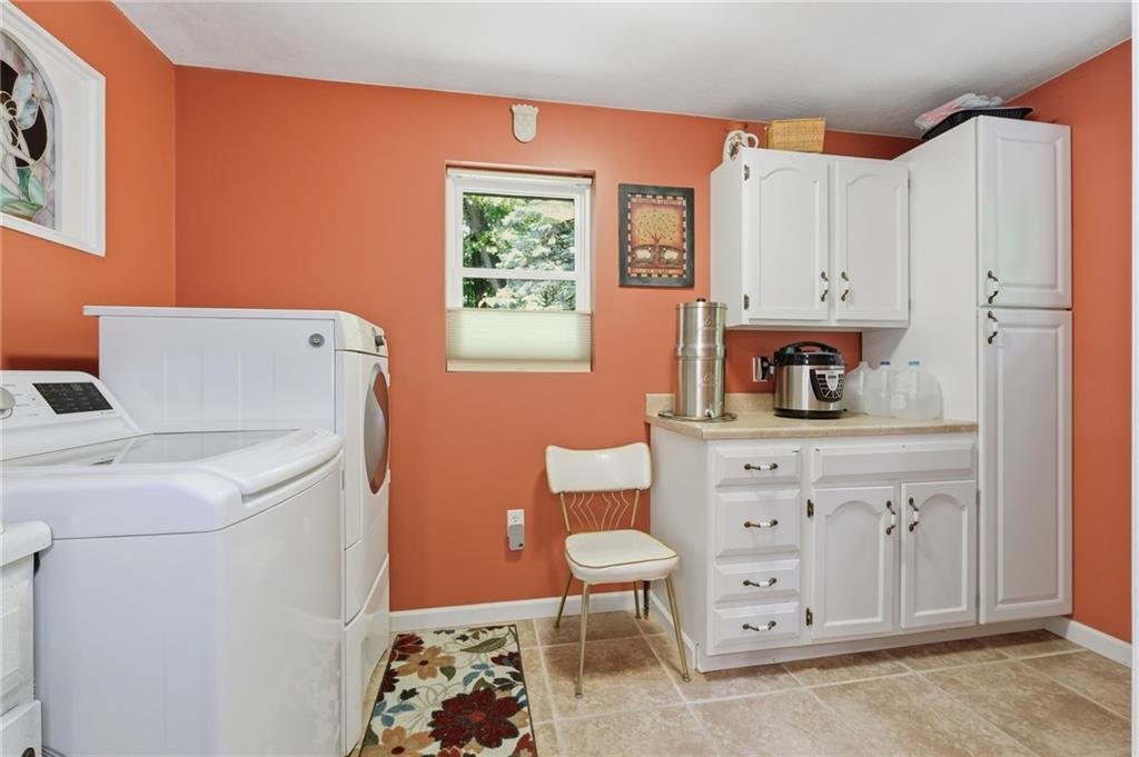 225 Woodcroft Road Baden, PA 15005 - Photo 18 of 43