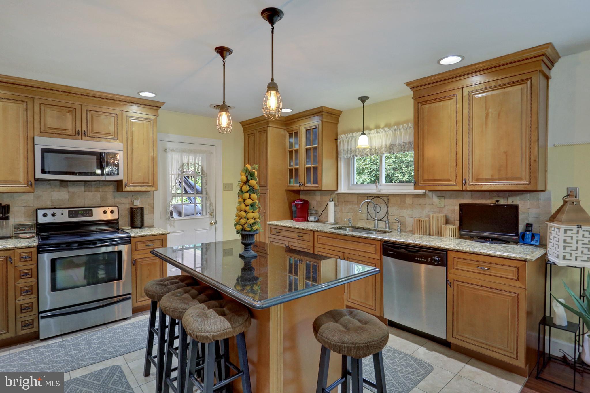 5356 Windsor Road Harrisburg, PA 17112 - Photo 6 of 37 Gallery Image 6