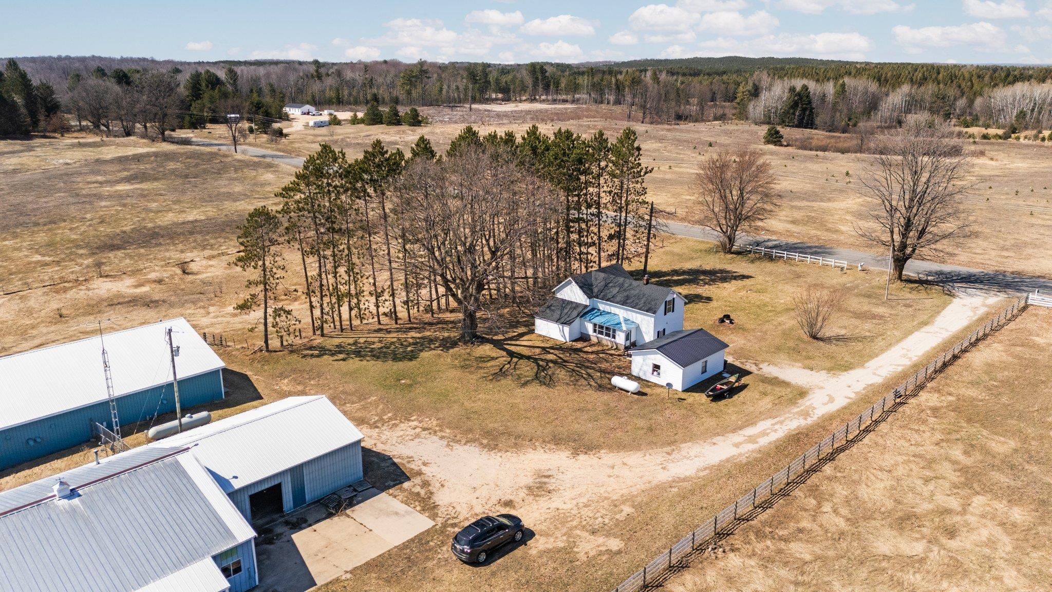 6129 Woodman Road South Boardman, MI 49680 - Photo 32 of 35 1935523-BE23EAF6-DA57-44AF-8937-1BCA1EA75838.JPG