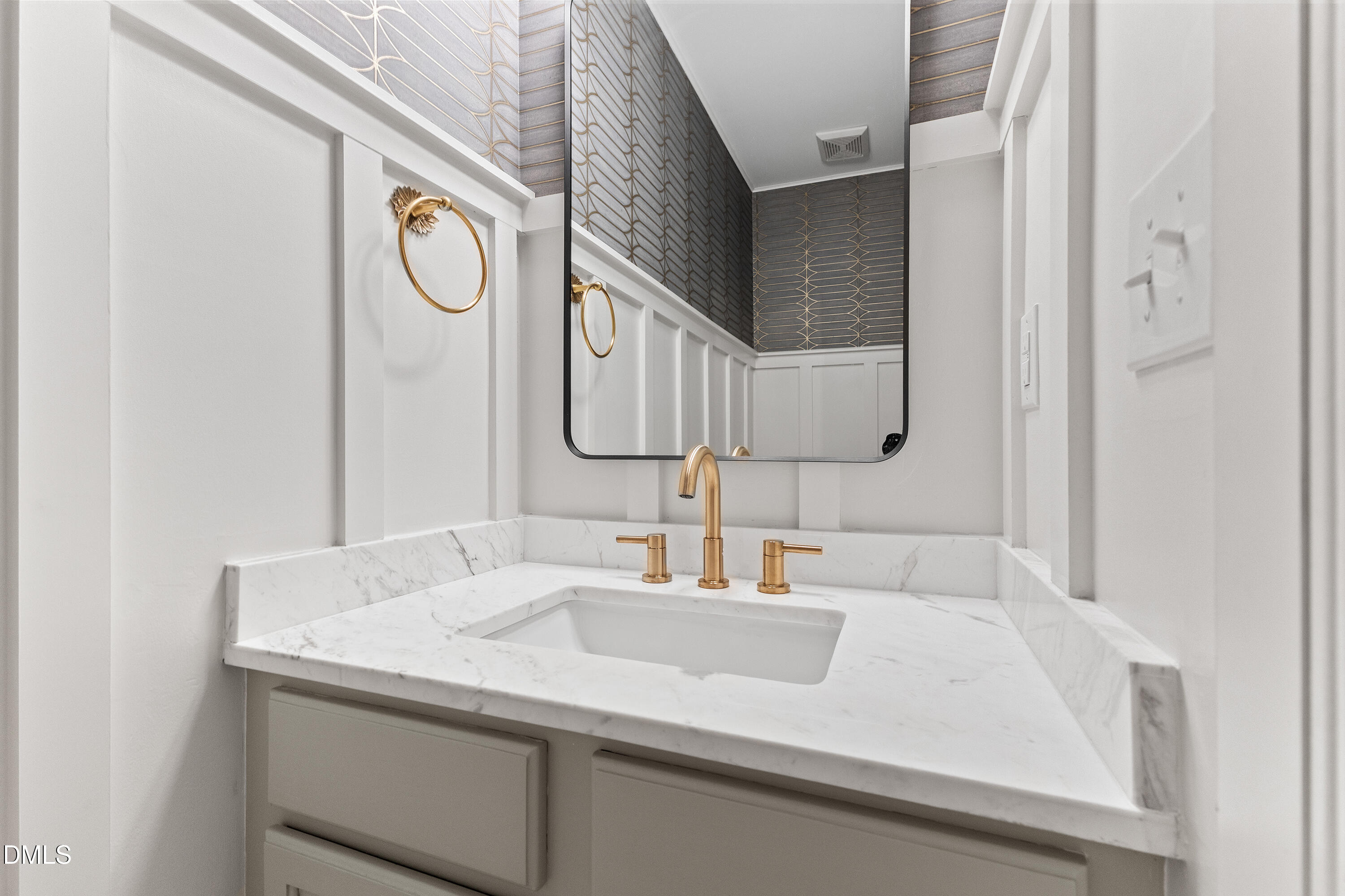 6701 Holly Mill Court Raleigh, NC 27613 - Photo 12 of 25 21-6701 Holly Mill Ct_3262