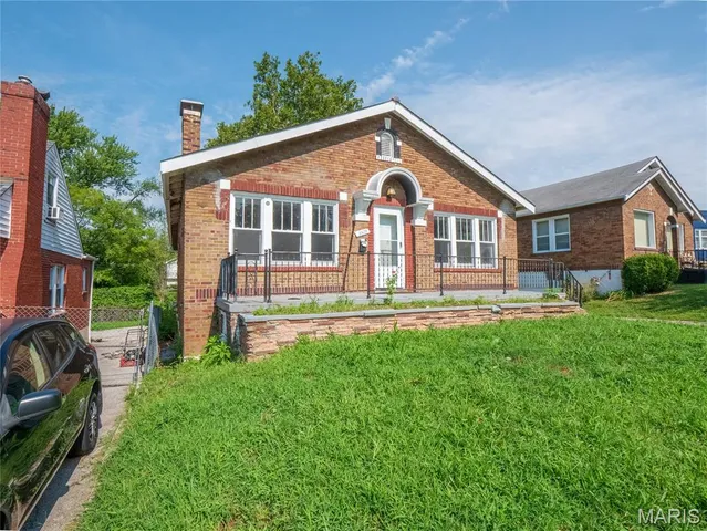 $120,000 | 3529 Belaire Place, St. Louis, MO 63121