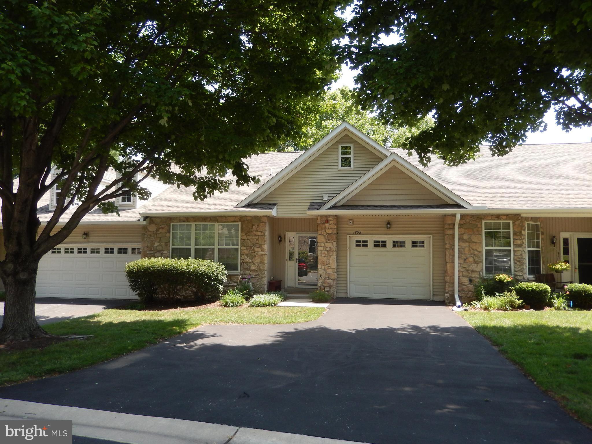 1293 Country Club Drive Springfield, PA 19064 - Photo 2 of 33