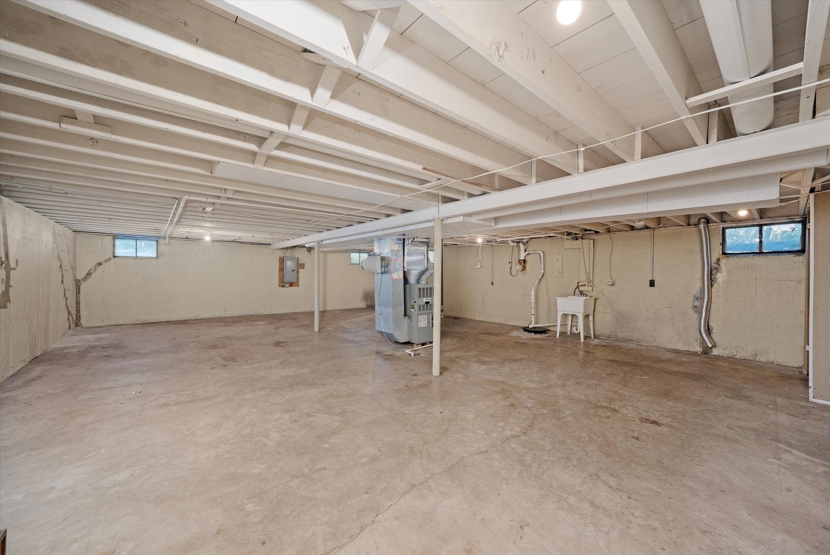 249 West Nebraska Street Frankfort, IL 60423 - Photo 11 of 18 a view of empty room