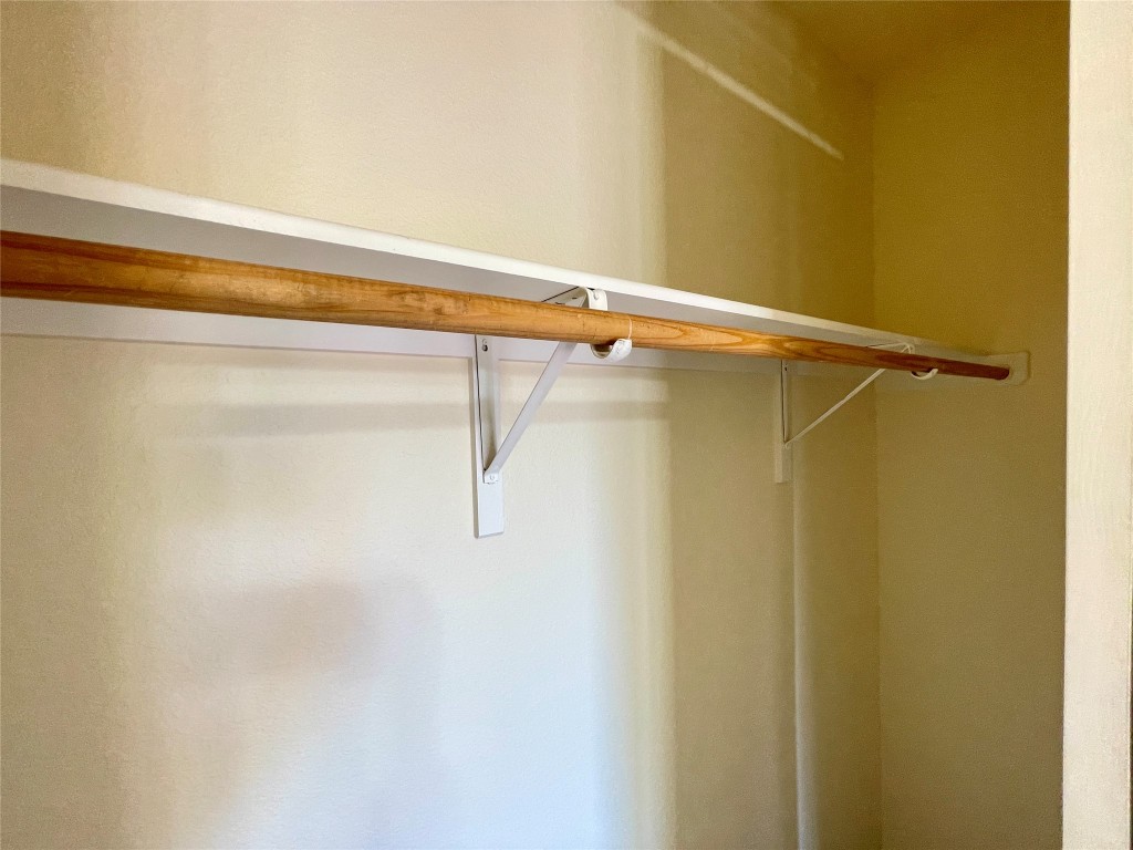 20603 Highland Lake Loop Lago Vista, TX 78645 - Photo 21 of 37 a close up view of a shower