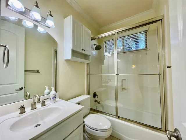 $2,375 | 20603 Highland Lake Loop, Lago Vista, TX 78645