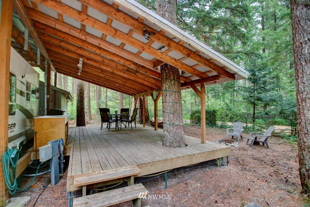 2049 Exit Road Maple Falls, WA 98266 - Photo 5 of 24 Gallery Image 5