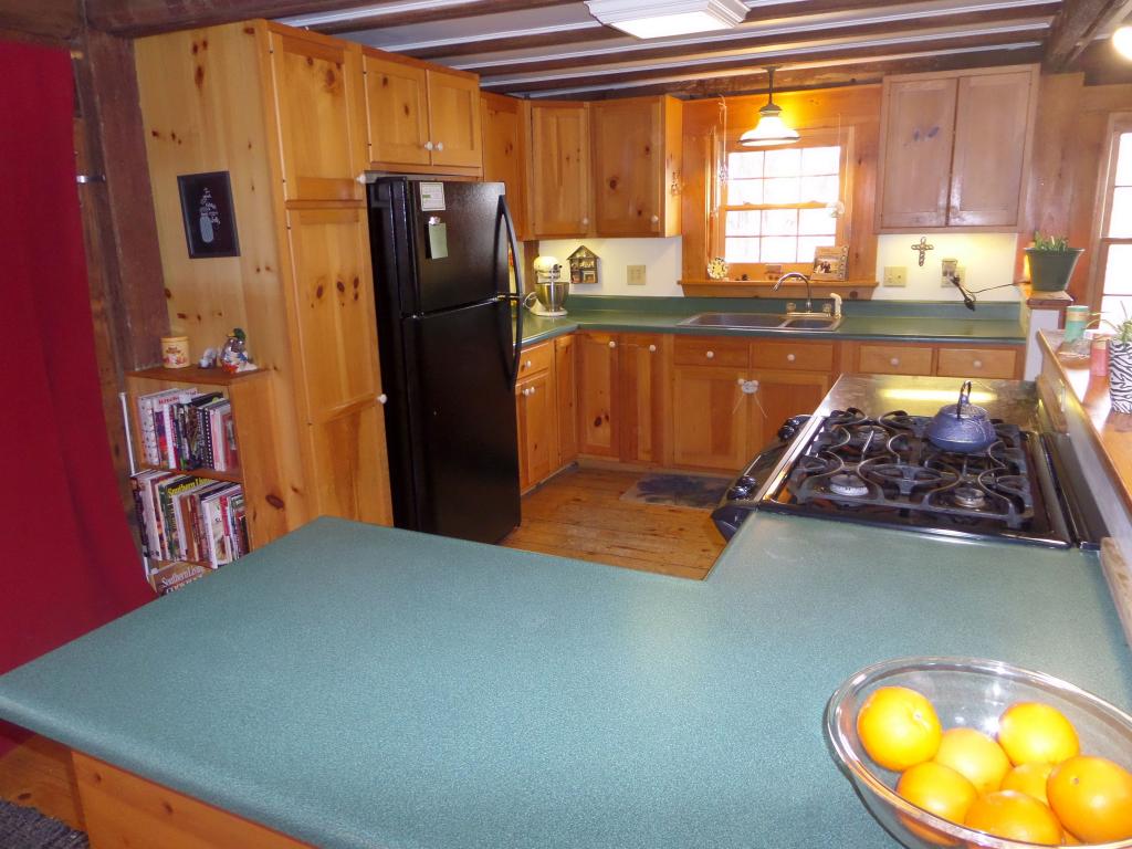 58 Johnson Road Richmond, NH 03470 - Photo 4 of 36