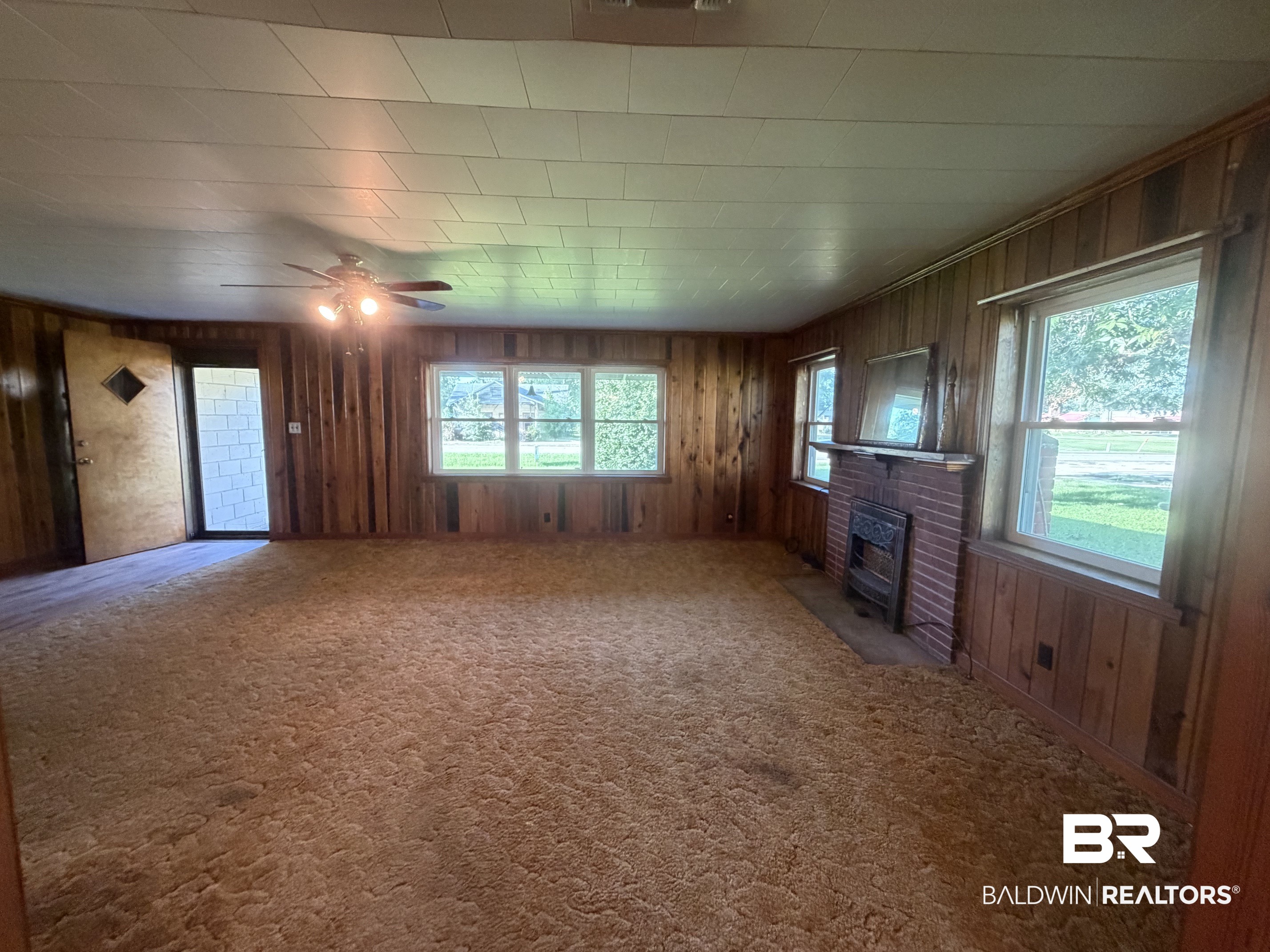 1450 McCullough Road Atmore, AL 36502 - Photo 4 of 29 Living Room