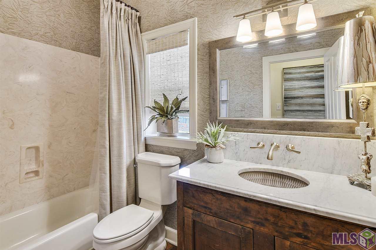 17540 Pecan Shadows Drive Baton Rouge, LA 70810 - Photo 17 of 28 Gallery Image 17
