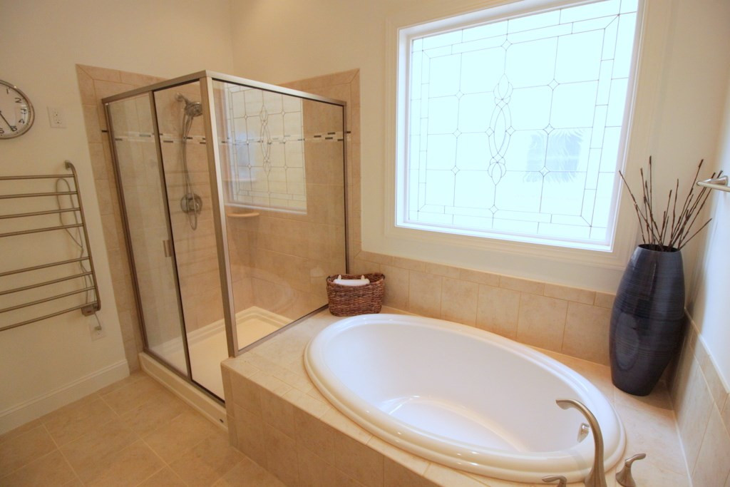 1557 Fullerton Place Raleigh, NC 27607 - Photo 15 of 25 Master Bath/Spa