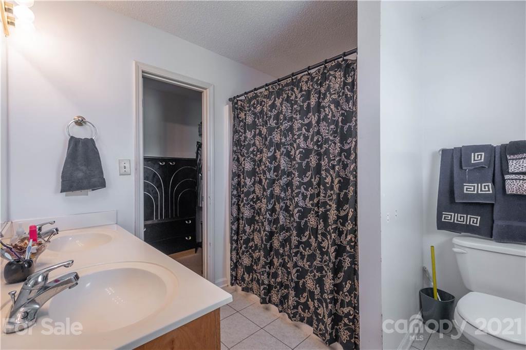 2714 Emmanuel Church Road Conover, NC 28613 - Photo 11 of 18 Gallery Image 11