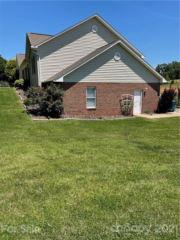 2714 Emmanuel Church Road Conover, NC 28613 - Photo 18 of 18 Gallery Image 18