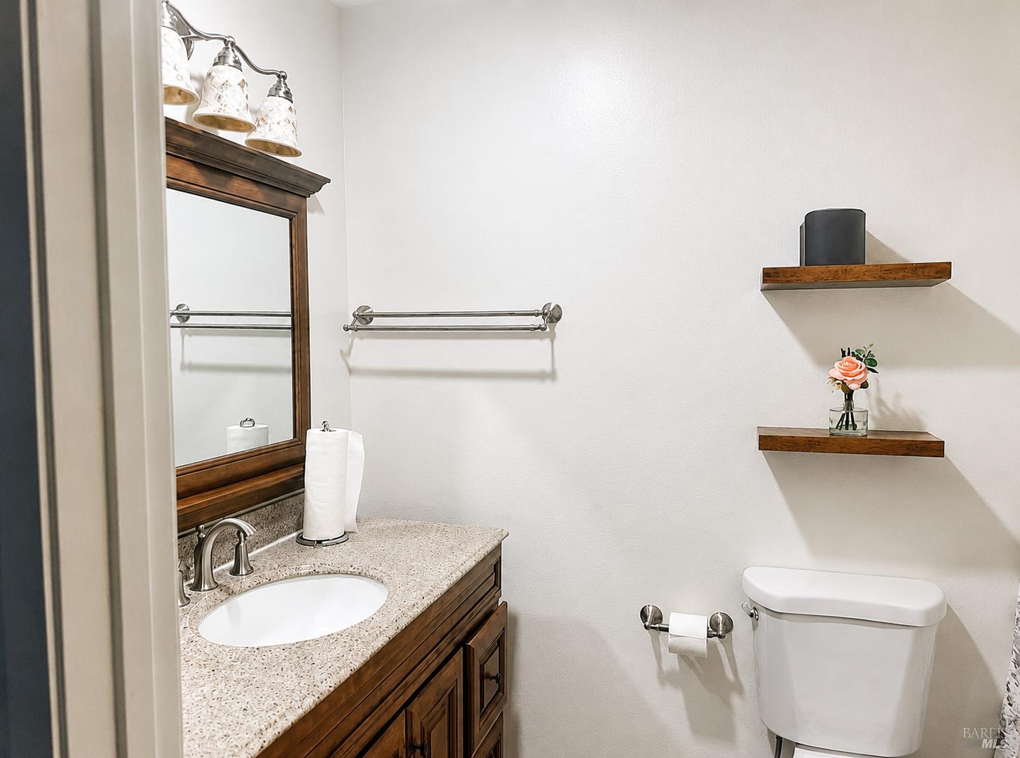 900 Southampton Road, Unit 48 Benicia, CA 94510 - Photo 5 of 8