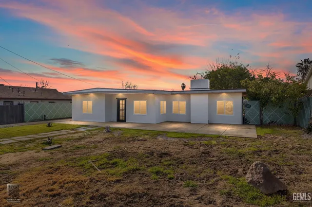 $479,900 | Undisclosed Address, Bakersfield, CA 93304