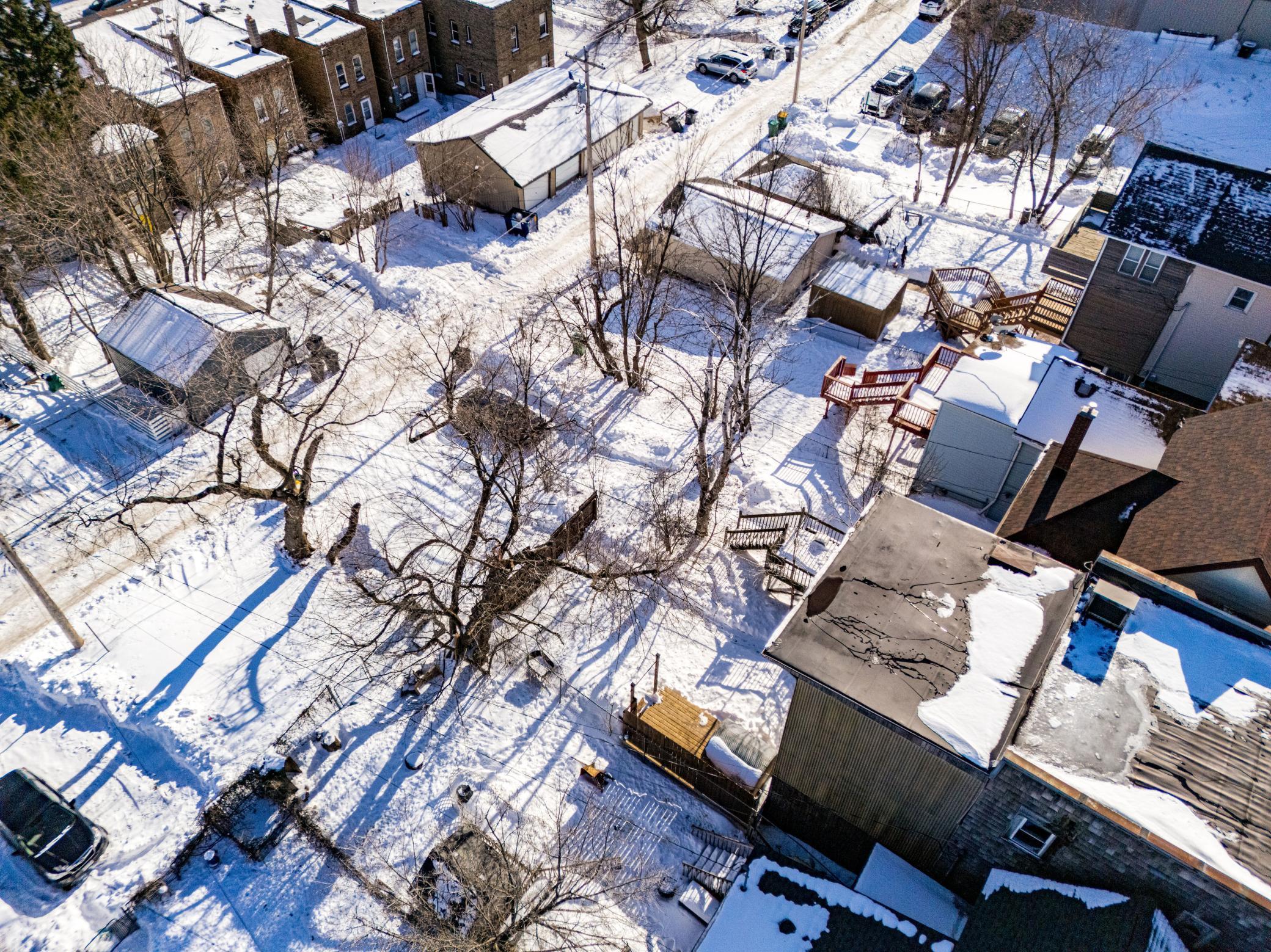 722 East 3rd Street Duluth, MN 55805 - Photo 27 of 38