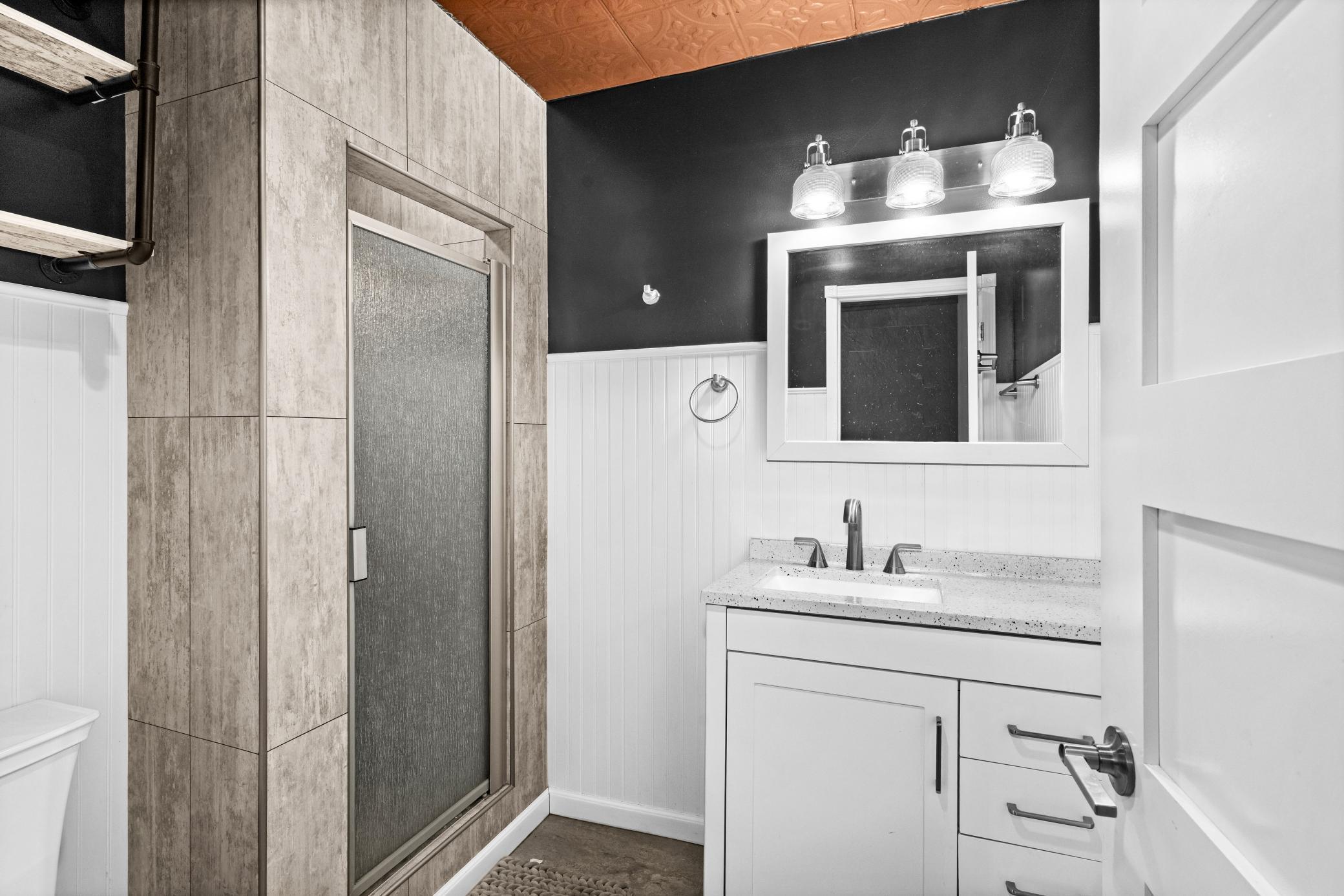 722 East 3rd Street Duluth, MN 55805 - Photo 7 of 38