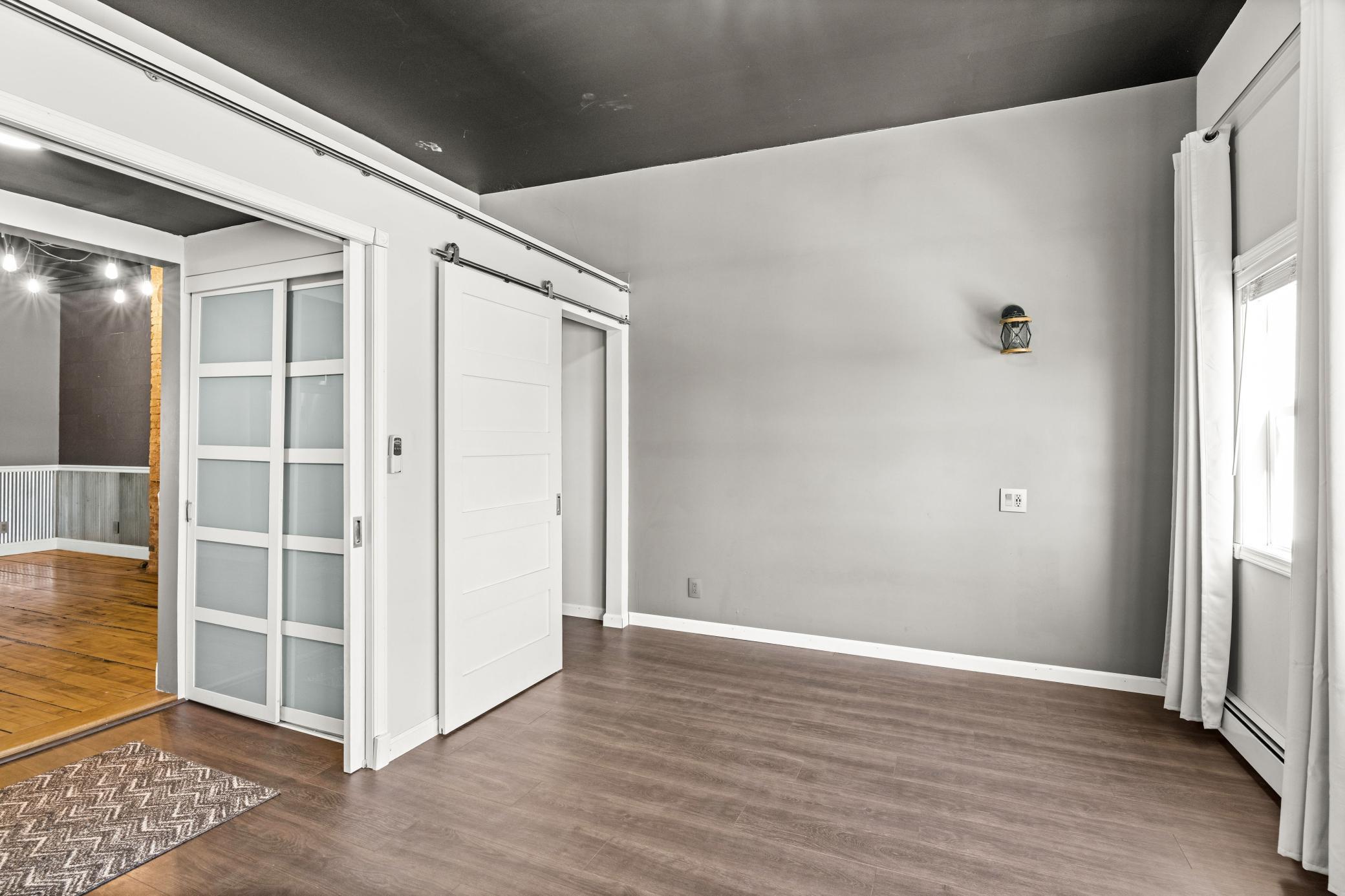 722 East 3rd Street Duluth, MN 55805 - Photo 9 of 38