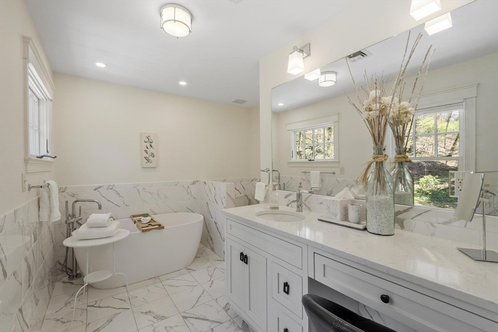 16 Hastings Road Lexington, MA 02421 - Photo 26 of 40 Gallery Image 26