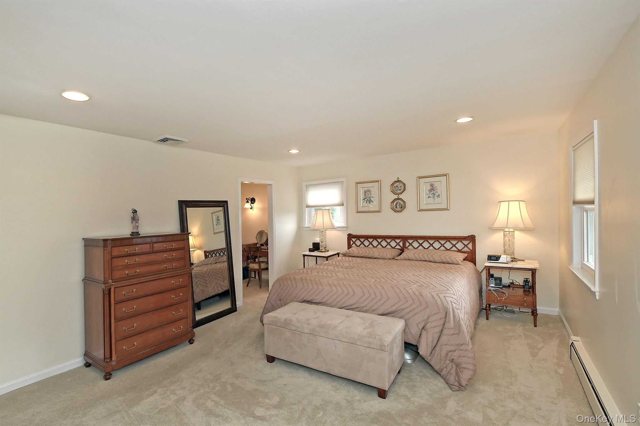 29 Abbot Road Smithtown, NY 11787 - Photo 24 of 40 Gallery Image 24