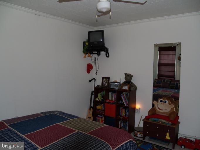 12211 Pen Mar Road Waynesboro, PA 17268 - Photo 5 of 30 2nd upstairs bedroom