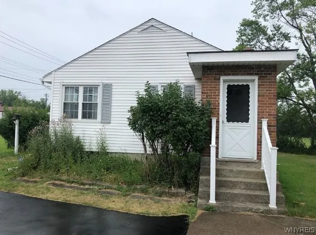 $449,000 | 2890 Southwestern Boulevard, Orchard Park, NY 14224