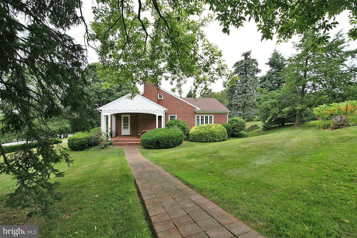 435 Washington Road Westminster, MD 21157 - Photo 14 of 20 Exterior (General)