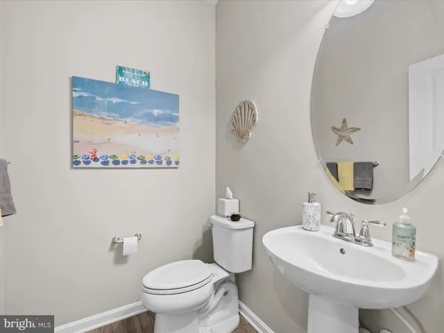 a view of walk in closet