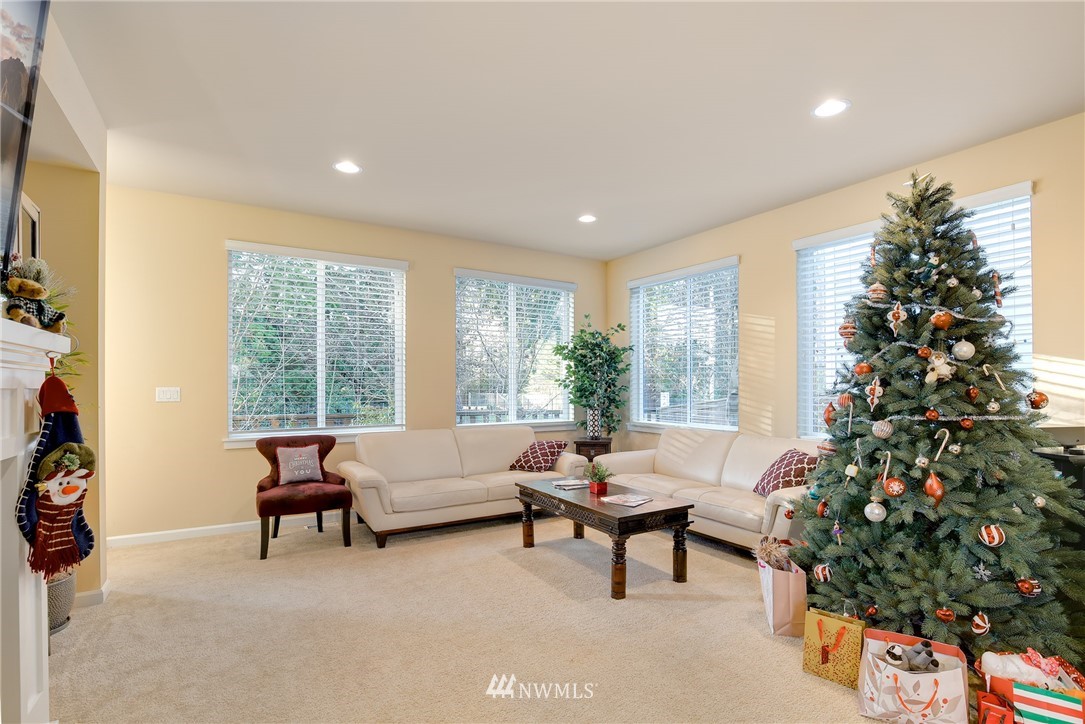 3806 219th Place Southeast Bothell, WA 98021 - Photo 7 of 25