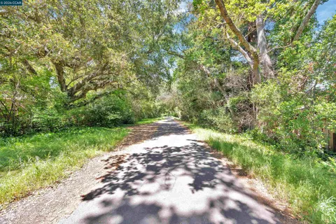 $3,449,000 | 3553 Vía Los Colorados, Lafayette, CA 94549