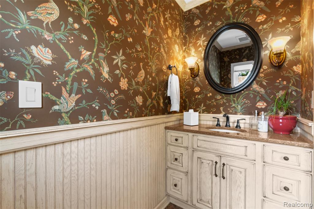 414 Cloverly Road Grosse Pointe Farms, MI 48236 - Photo 21 of 60