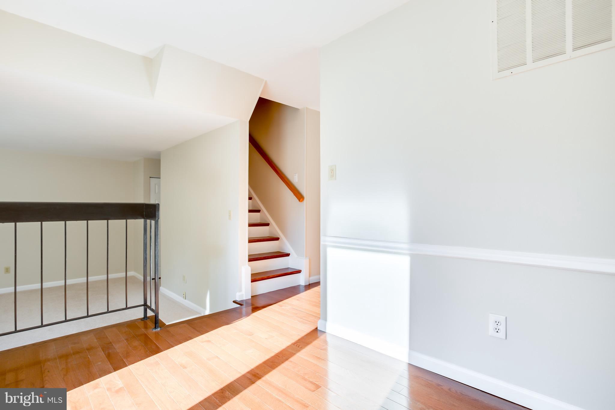 10901 Knights Bridge Court Reston, VA 20190 - Photo 12 of 30 Kitchen - New Hardwood Floors