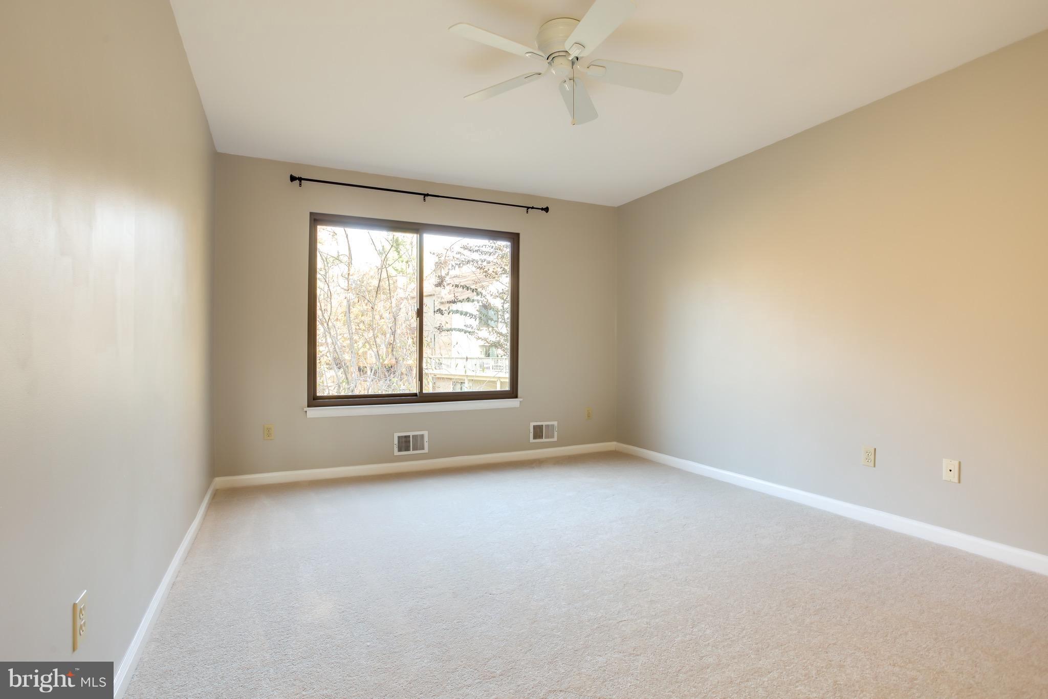 10901 Knights Bridge Court Reston, VA 20190 - Photo 16 of 30 Master Bedroom - Ceiling Fan