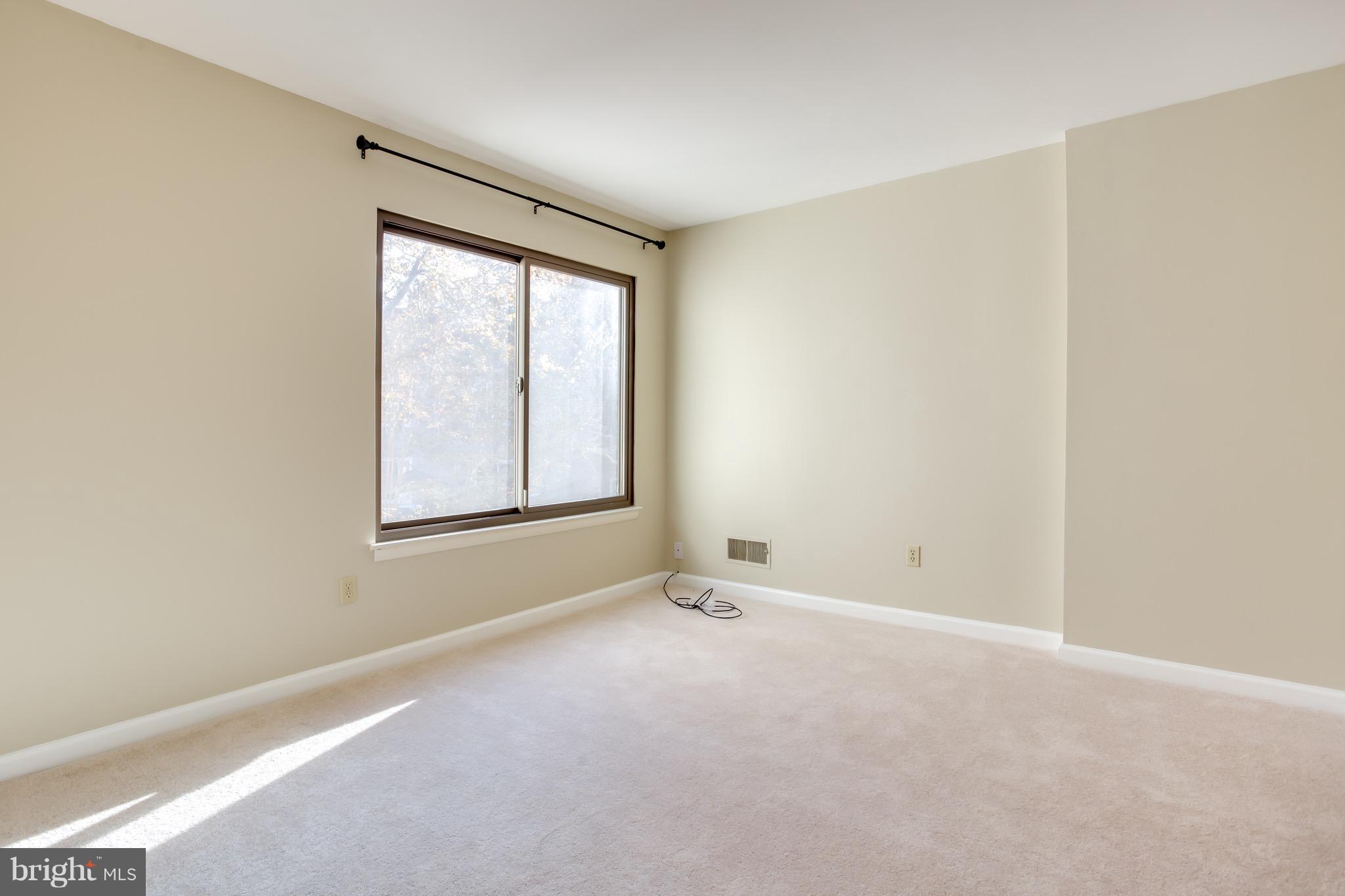 10901 Knights Bridge Court Reston, VA 20190 - Photo 20 of 30 Bedroom #2