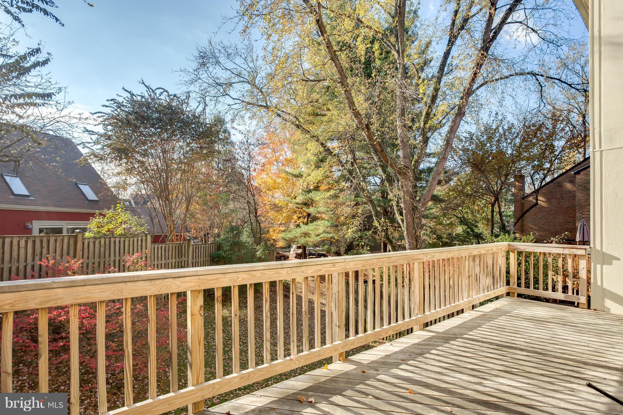 10901 Knights Bridge Court Reston, VA 20190 - Photo 26 of 30 Wood Deck