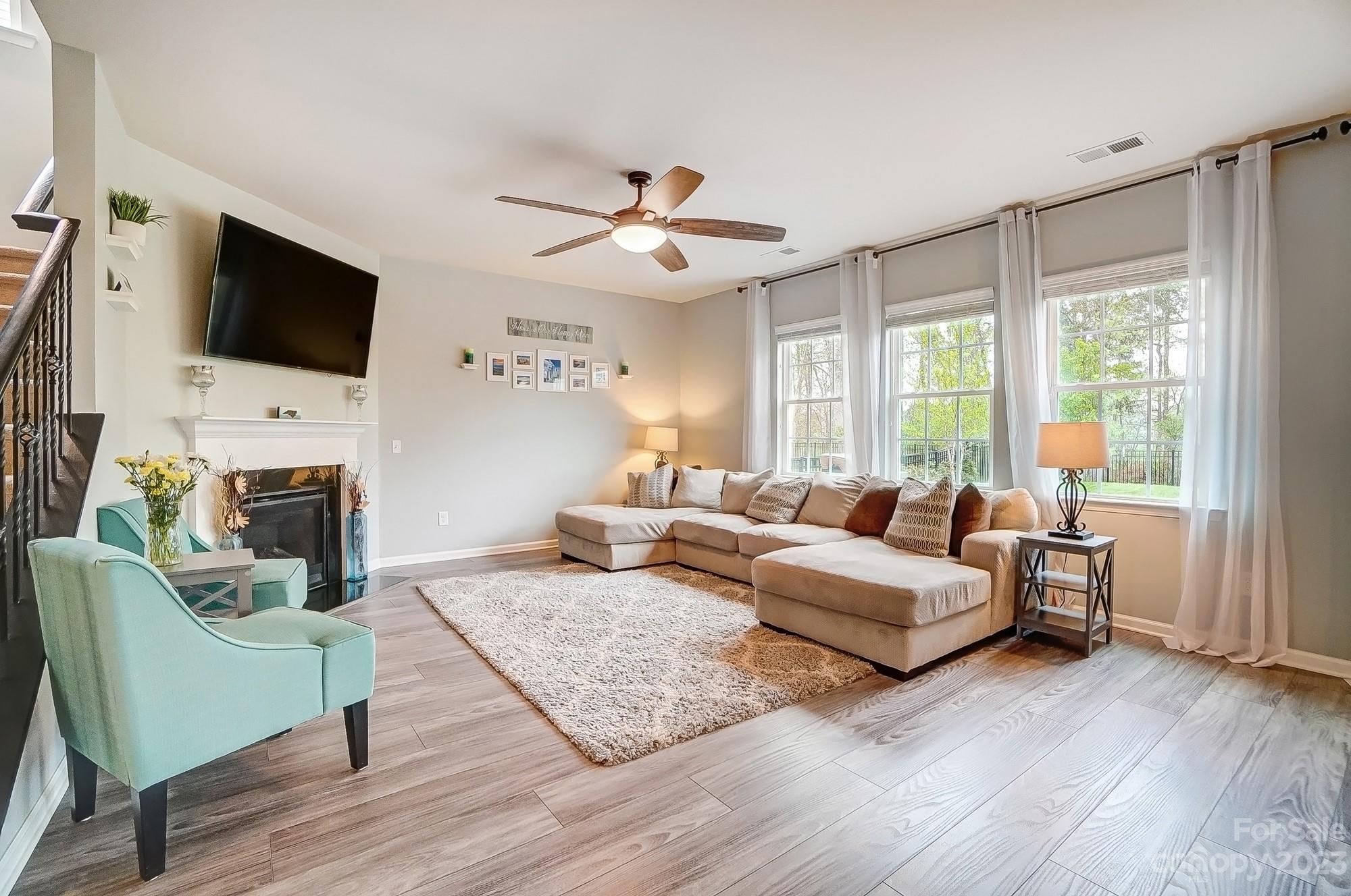 10421 Ebbets Road Charlotte, NC 28273 - Photo 5 of 45 Gallery Image 5