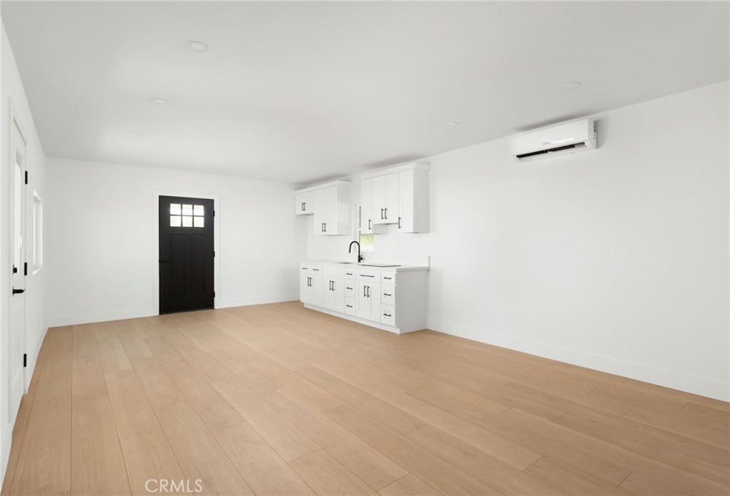 37455 Quarter Valley Road Temecula, CA 92592 - Photo 58 of 64 a view of a big room with closet and windows