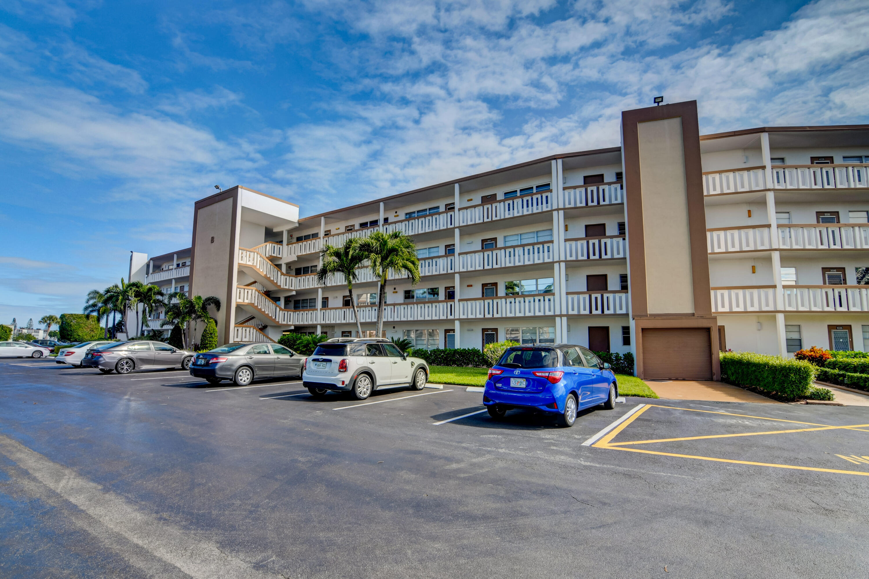 2037 Cornwall East Boca Raton, FL 33434 - Photo 25 of 26 26_03_dsc_5504_5_6_7_8