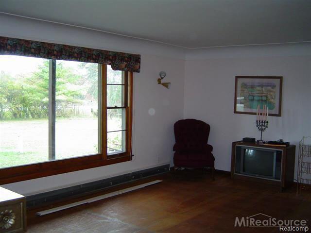 901 Range Road Smiths Creek, MI 48074 - Photo 2 of 26 2.JPG