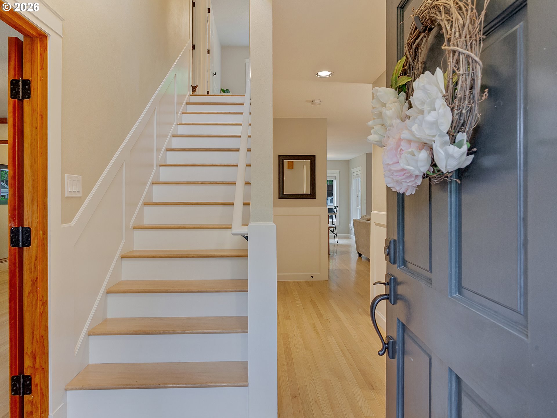 7355 Southwest 154th Terrace Beaverton, OR 97007 - Photo 9 of 46 Entrance/Foyer