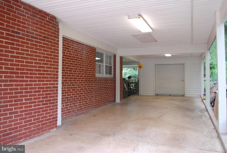 5507 Moultrie Road Springfield, VA 22151 - Photo 3 of 30 Huge Carport