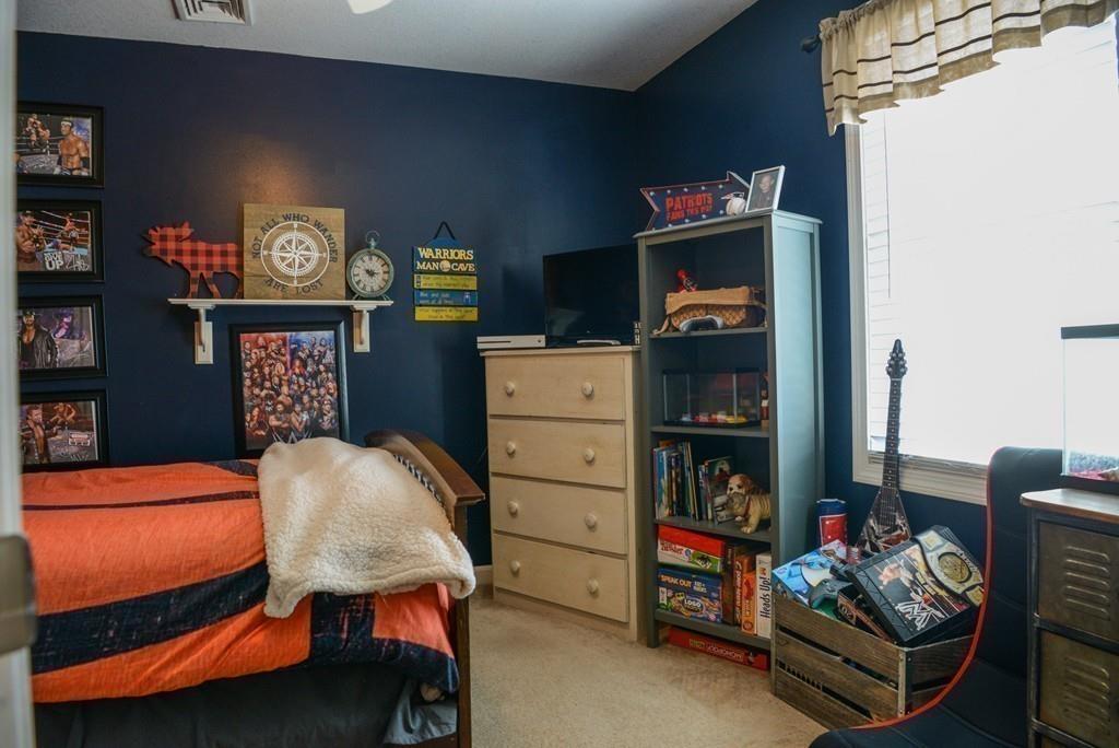 76 Russell Street Springfield, MA 01104 - Photo 28 of 41
